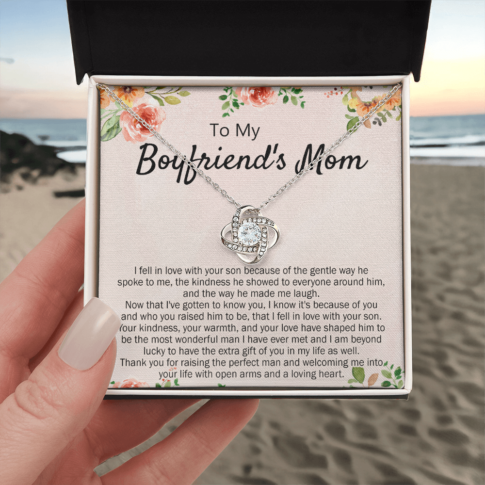 To My Boyfriend's Mom Necklace From Girlfriend Mom, Mothers Day Necklace For Boyfriends Mom From Girlfriend, Presents for Mom Necklace for Women, Necklace For Christmas, Birthday Gift Anniversary