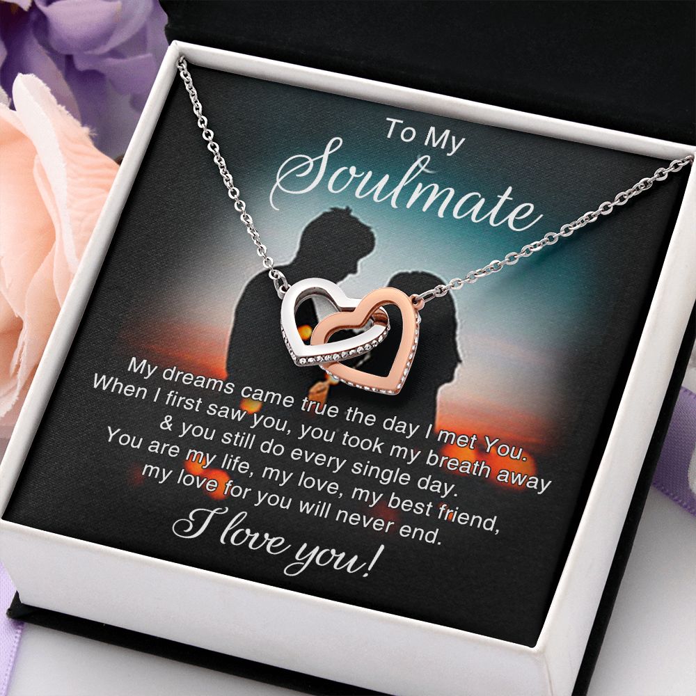 To My Soulmate Necklace for Women Birthday Christmas Jewelry Gifts For My Wife with Message Card Box Personalized Gift Present Pendant for Future Wife Soulmate Girlfriend Love 4 Interlocking Hearts Necklace