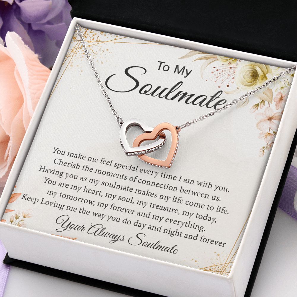 To My Soulmate Necklace for Women Birthday Christmas Jewelry Gifts For My Wife with Message Card Box Personalized Gift Present Pendant for Future Wife Soulmate Girlfriend Love 26 Interlocking Hearts Necklace
