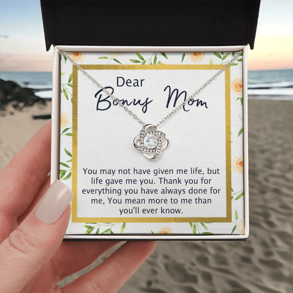 To My Bonus Mom From Bonus Daughter, Mother Daughter Necklace Gift For Her, Thank You For Everything Dear Bonus Mom, Step Mom Gift Necklace On Mother's Day, Anniversary, Birthday, Jewelry For Women
