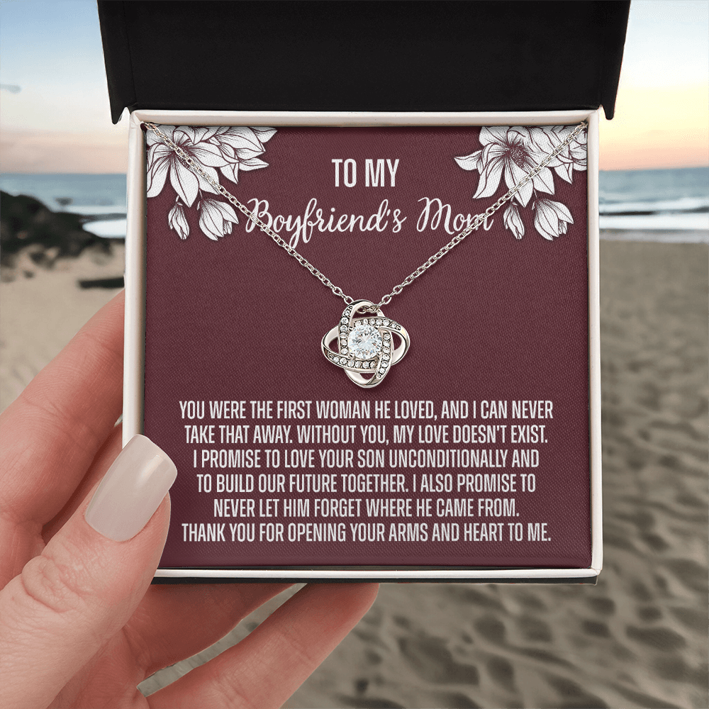 To My Boyfriend's Mom Necklace From Girlfriend, Personalized Gifts For Mother-In-Law, Gift Necklace For Boyfriend's Mom, Presents For Mom Necklace For Women, Mothers Day Necklace For Boyfriends Mom