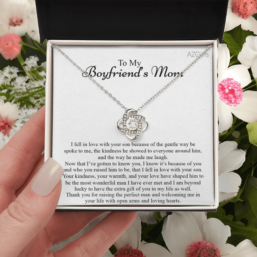 To My Boyfriend's Mom Necklace  From Girlfriend, Mother In Law Jewelry Gift For Women, Boyfriend's Mom Gift Necklace On Mother's Day Christmas Birthday Gift Jewelry Message Card And Box Gift Mother