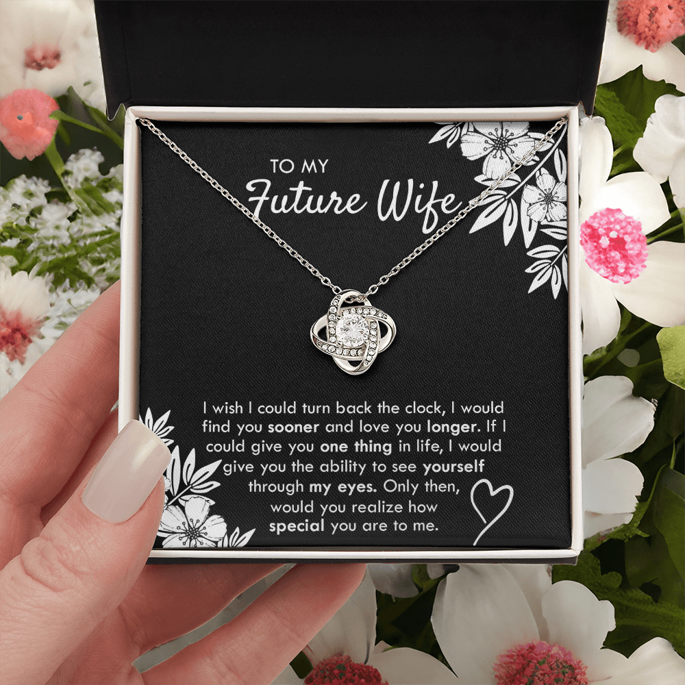 To My Future Wife Necklace From Husband, Necklace with Message Card and Gift Box For Wife, Future Wife Gift Necklace, Husband To Wife Gift Love Knot Pendant Gift From Men, Jewelry Gift For Women