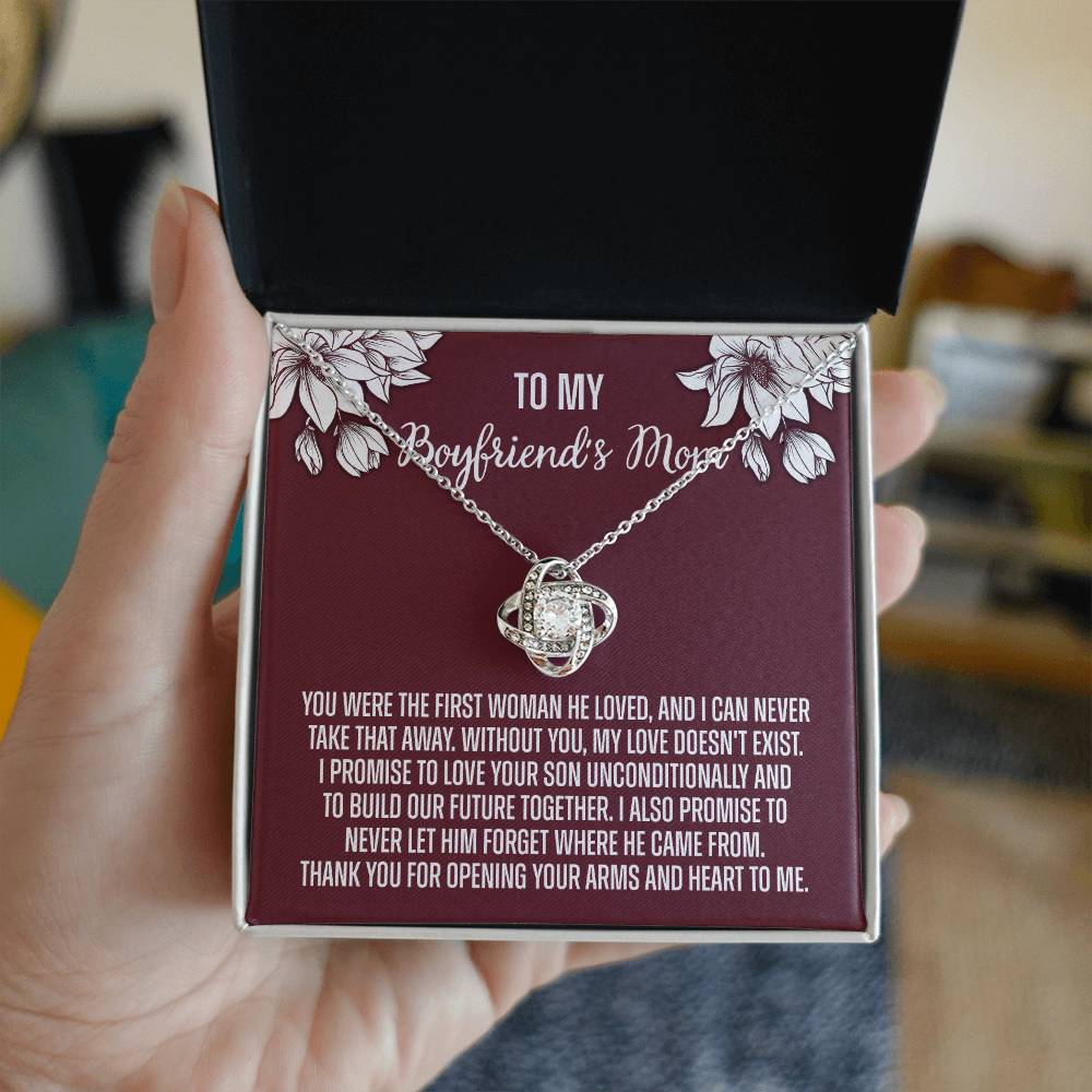 To My Boyfriend's Mom Necklace From Girlfriend, Personalized Gifts For Mother-In-Law, Gift Necklace For Boyfriend's Mom, Presents For Mom Necklace For Women, Mothers Day Necklace For Boyfriends Mom