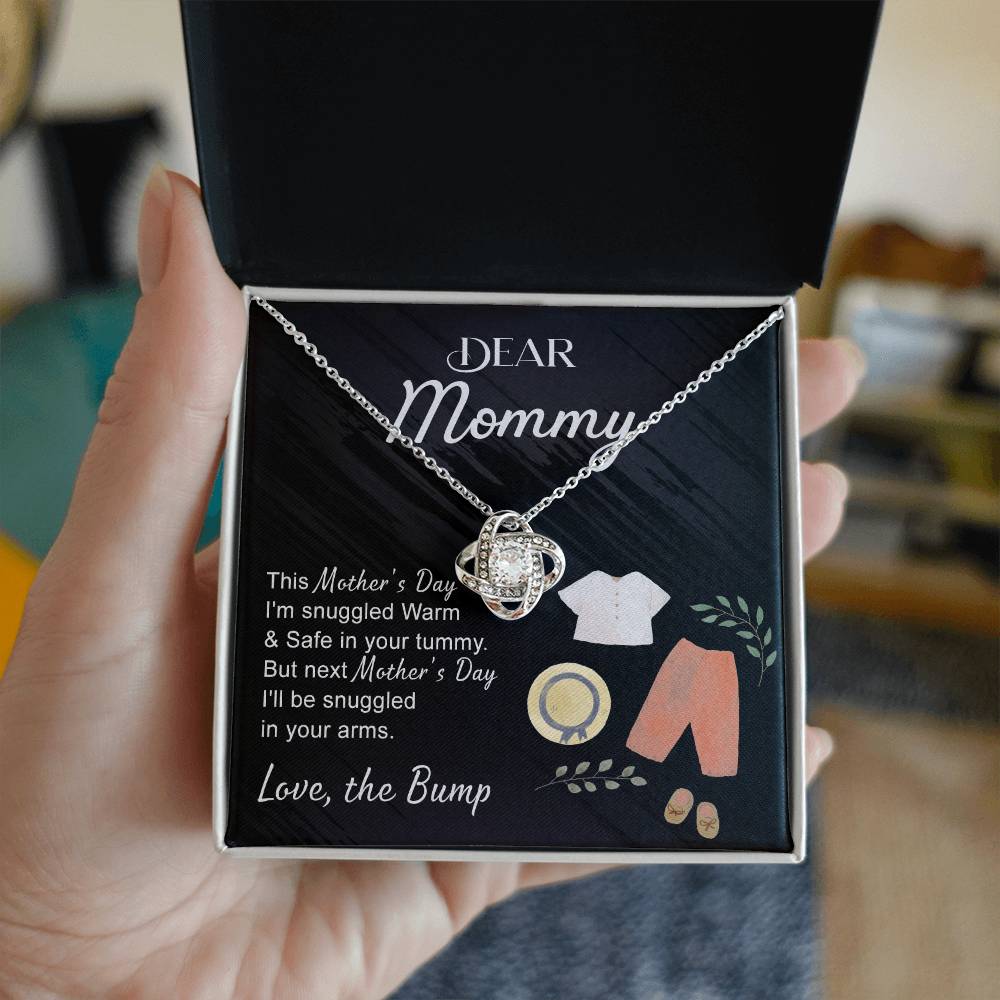 Dea Mommy Necklace, Mothers Day Gifts for Pregnant Wife, Happy Mothers Day Love Knot Necklace, Gift Necklace for Moms to Be, Mother To Be Mothers Day Pendant Gift, To My Mommy Necklace from Bump