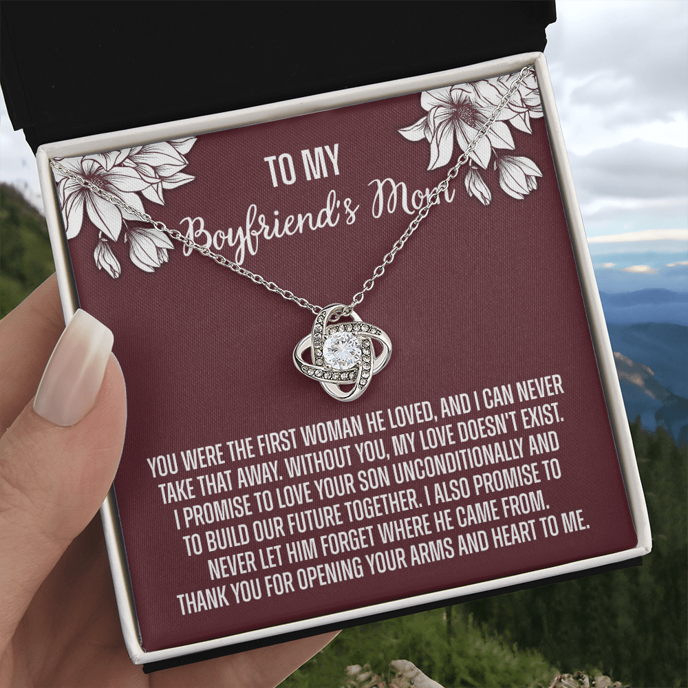To My Boyfriend's Mom Necklace From Girlfriend, Personalized Gifts For Mother-In-Law, Gift Necklace For Boyfriend's Mom, Presents For Mom Necklace For Women, Mothers Day Necklace For Boyfriends Mom