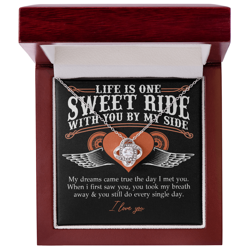 To My Smokin' Hot Doe Necklace From Husband, Jewelry Gifts For Women, My Wife Love Knot Pendant Gift For Soulmate, Personalized Gift Necklace for Smokin Hot Doe Future Wife Soulmate Girlfriend