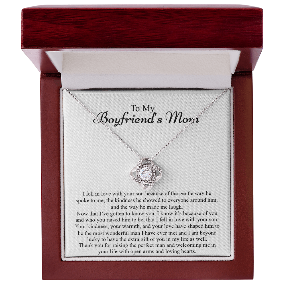 To My Boyfriend's Mom Necklace  From Girlfriend, Mother In Law Jewelry Gift For Women, Boyfriend's Mom Gift Necklace On Mother's Day Christmas Birthday Gift Jewelry Message Card And Box Gift Mother