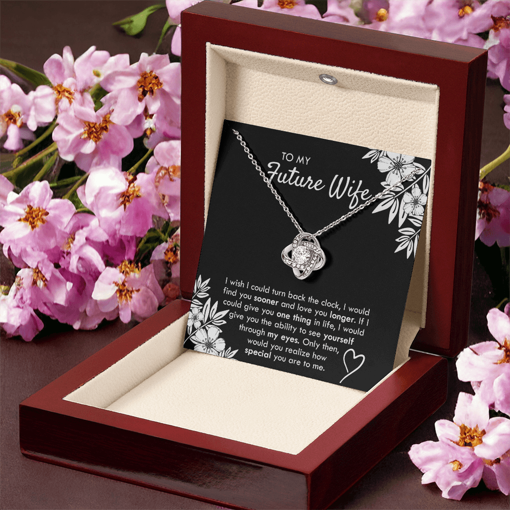 To My Future Wife Necklace From Husband, Necklace with Message Card and Gift Box For Wife, Future Wife Gift Necklace, Husband To Wife Gift Love Knot Pendant Gift From Men, Jewelry Gift For Women