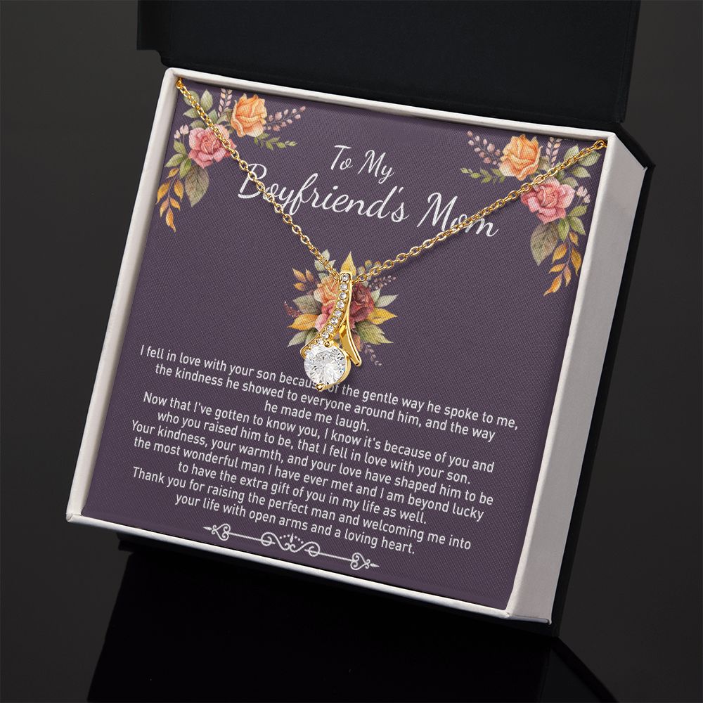 TO2E3E~1 Alluring Beauty Necklace