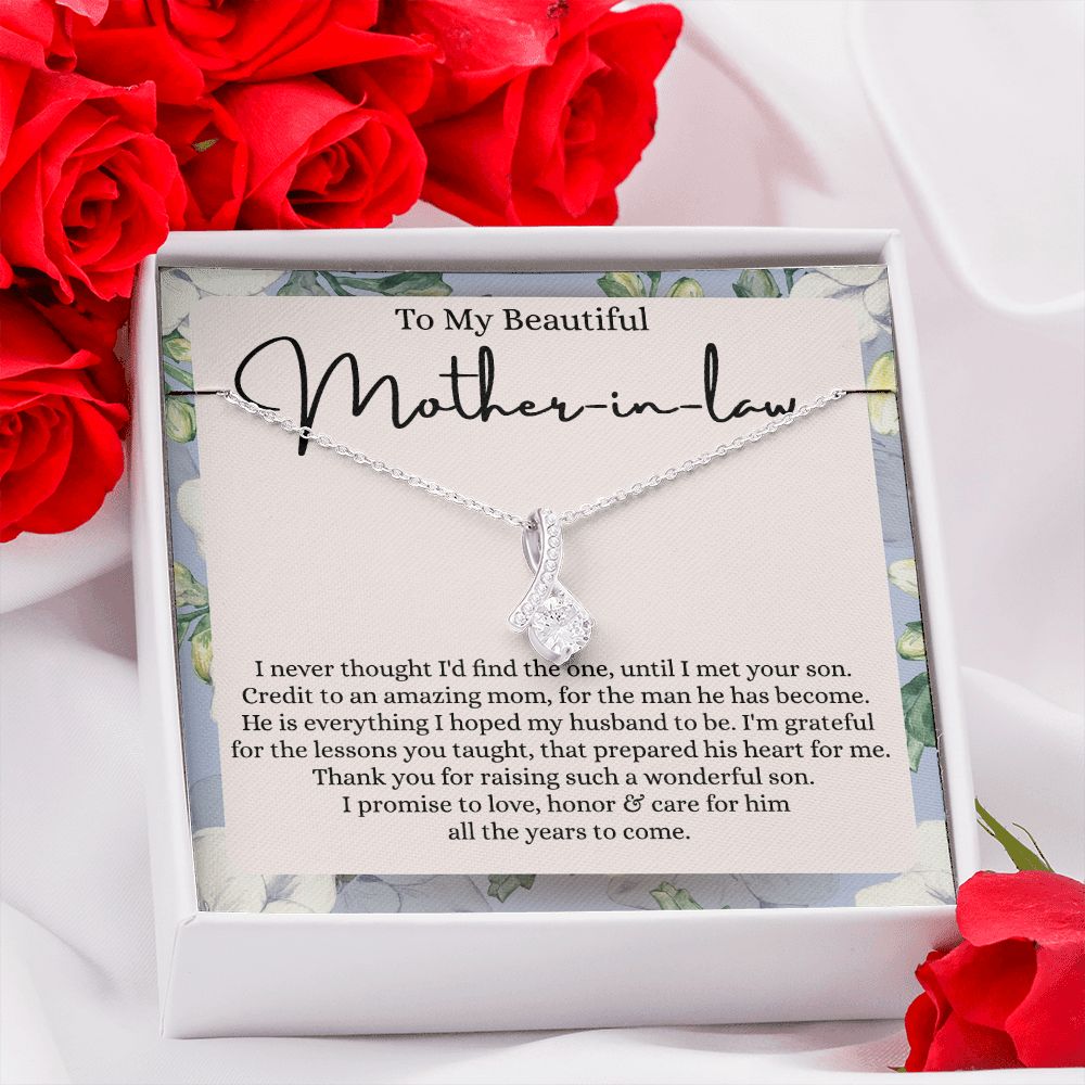 Mother in Law Necklace, Jewelry for Women, Future Mother in Law Gifts from Daughter in Law, Mother of Bride Gifts For Mother in Law, Birthday Gifts For Mother In Law From Daughter In Law Alluring Beauty Necklace