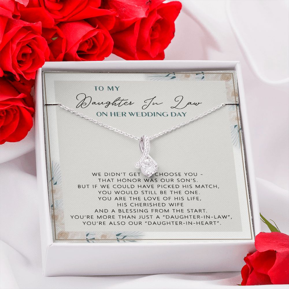Wedding Gift From mother On Wedding Day To My Daughter-in-law Wedding Day Alluring Beauty Necklace