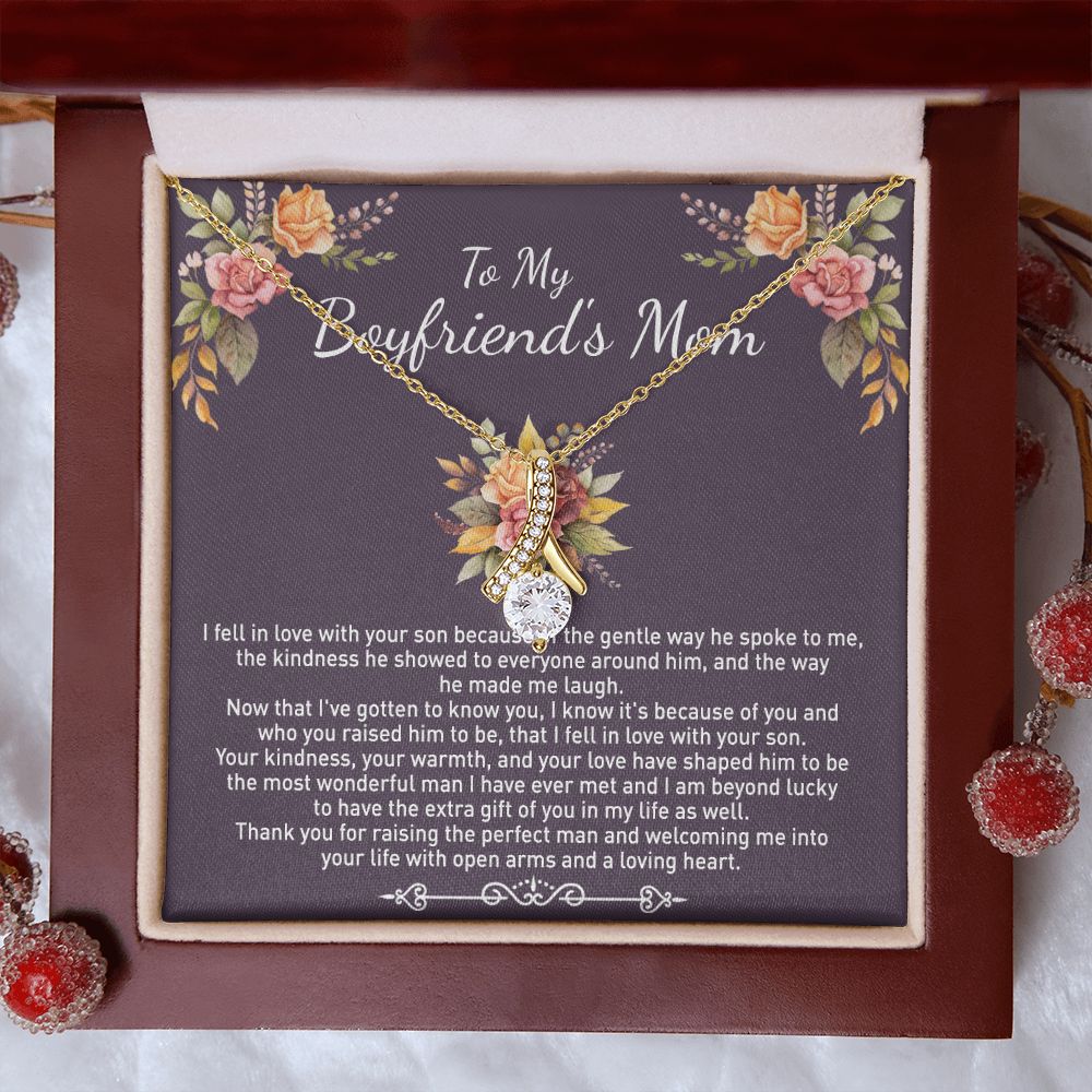 TO2E3E~1 Alluring Beauty Necklace