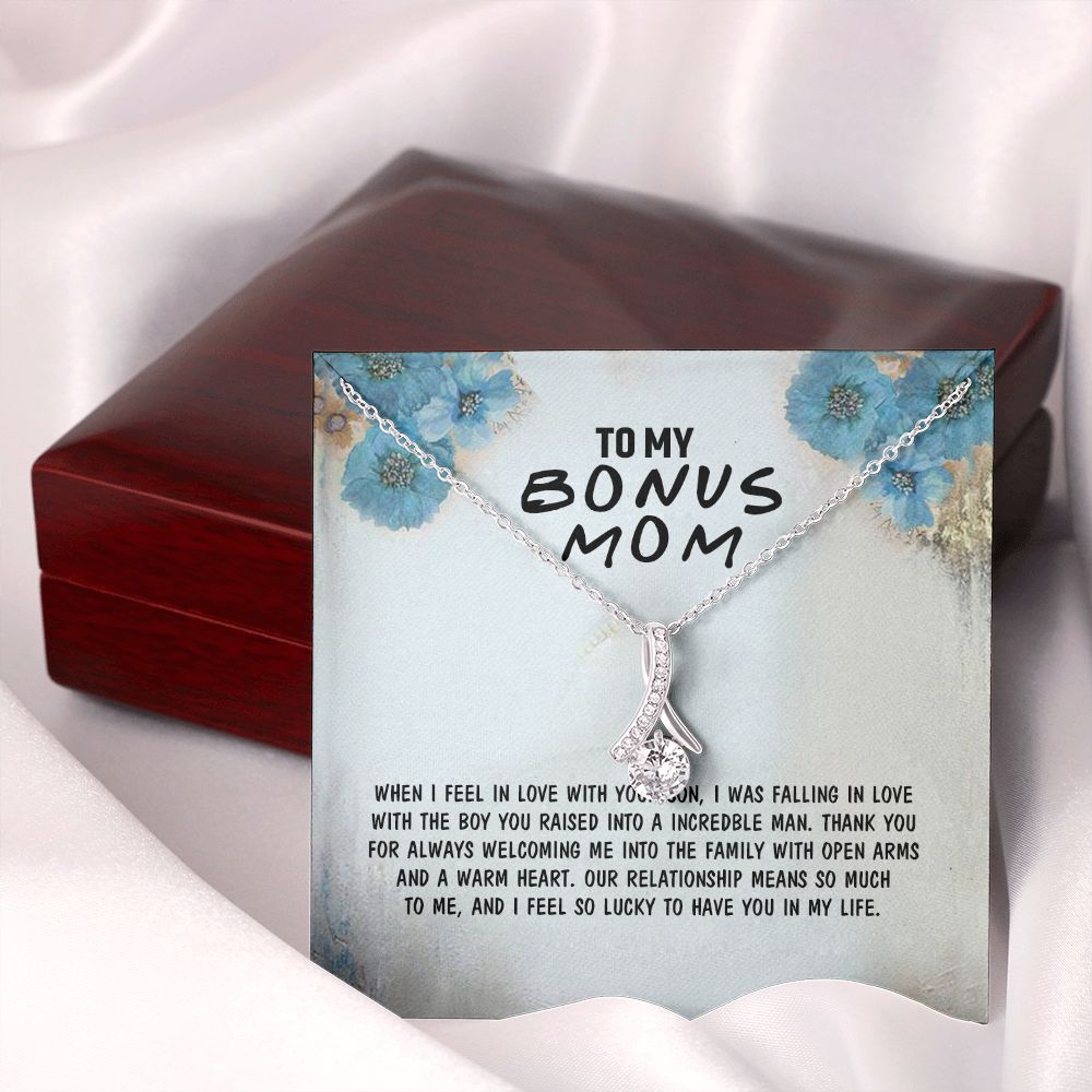 Mother Daughter Necklace as Daughter Gift from Mom, Mom Necklace as Christmas Gift for Mom from Son, Birthday Gift for Mother in Law Necklace, Bonus Mom Gifts for Step Mom Necklace4 Alluring Beauty Necklace