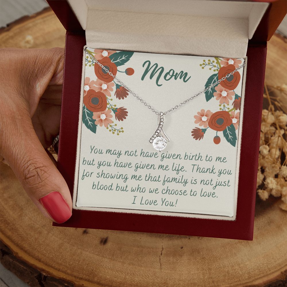 To My Mom Love Knot Necklace Gift for Stepmom Birthday Present Idea for Mother Alluring Beauty Necklace