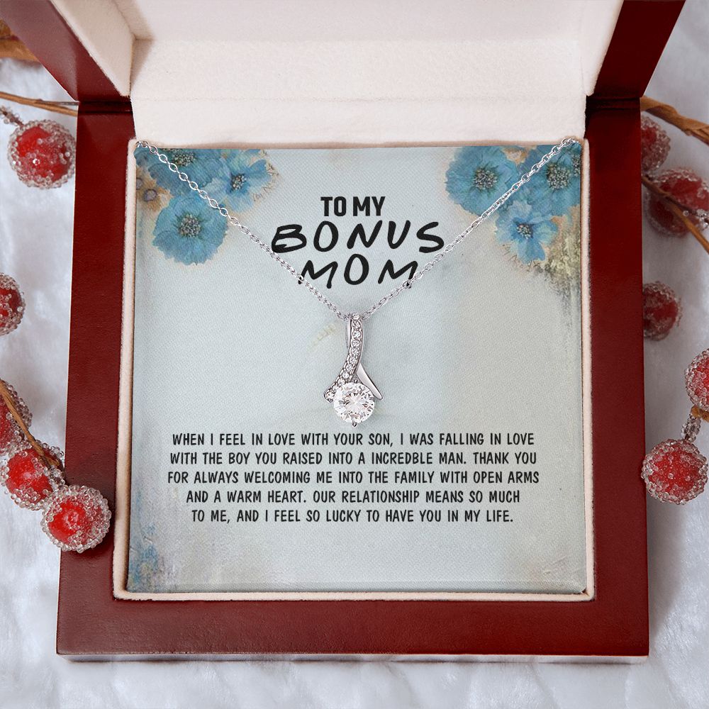 Mother Daughter Necklace as Daughter Gift from Mom, Mom Necklace as Christmas Gift for Mom from Son, Birthday Gift for Mother in Law Necklace, Bonus Mom Gifts for Step Mom Necklace4 Alluring Beauty Necklace