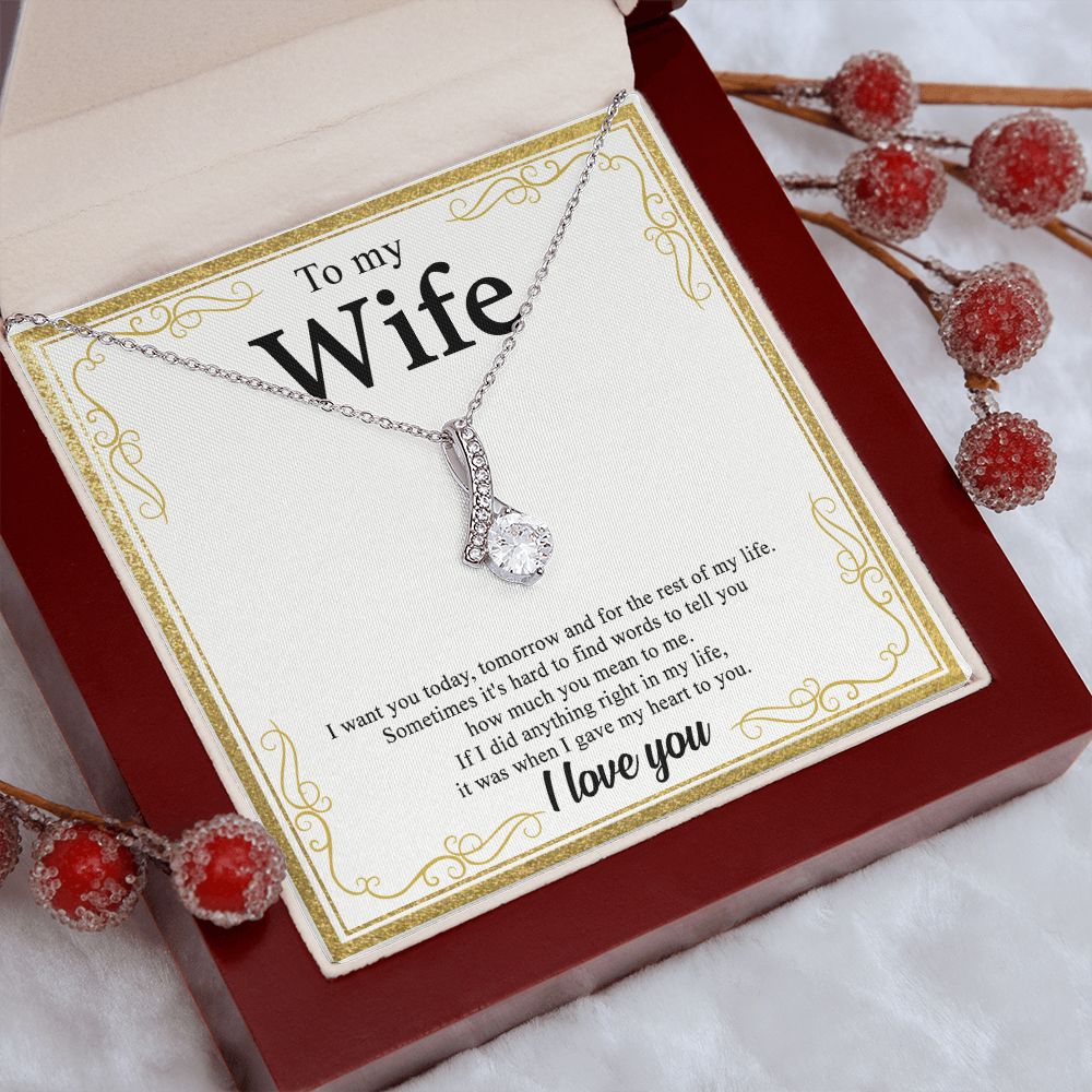 To My Wife Alluring Love Necklace Gift for Wife Valentines Day Gift for Her Alluring Beauty Necklace