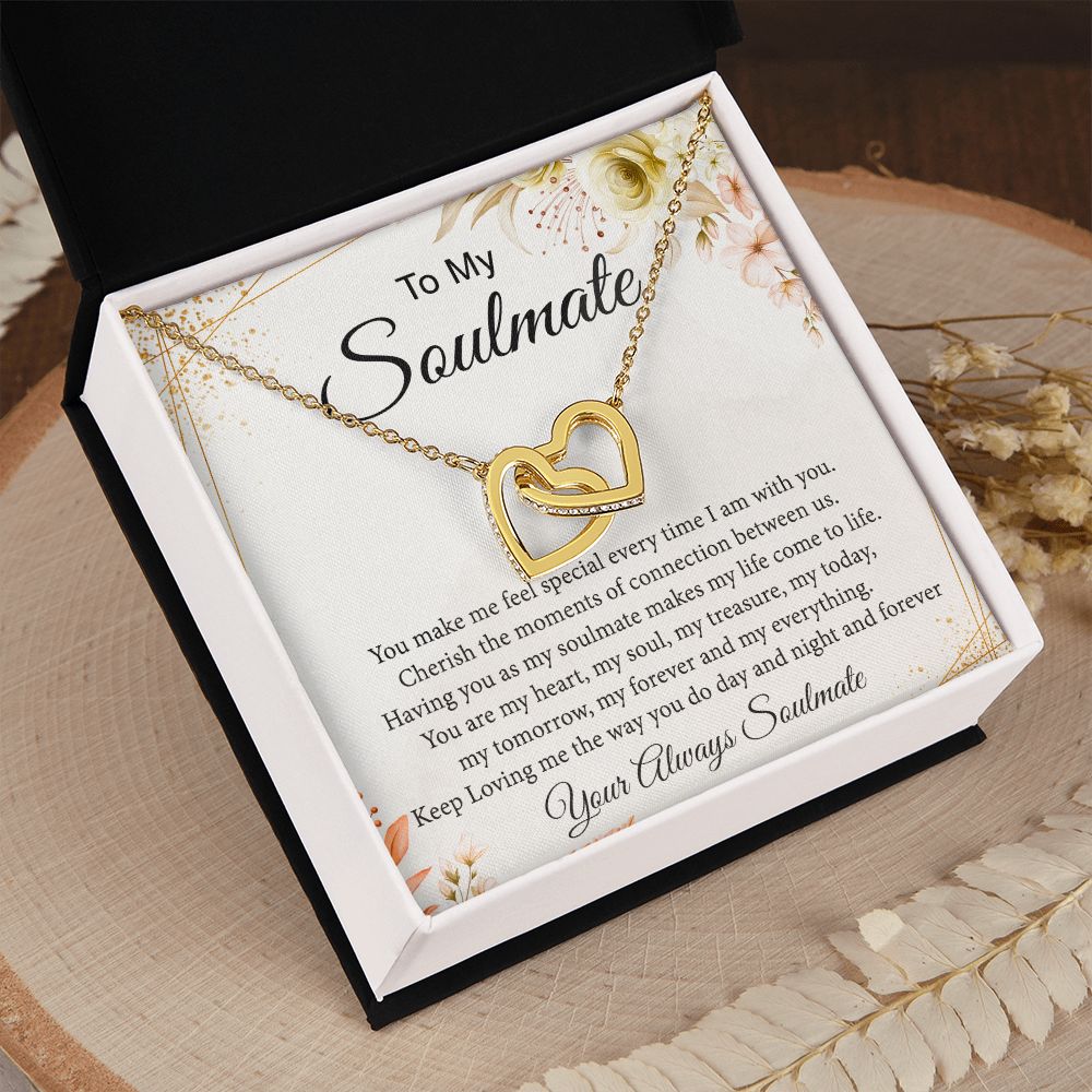 To My Soulmate Necklace for Women Birthday Christmas Jewelry Gifts For My Wife with Message Card Box Personalized Gift Present Pendant for Future Wife Soulmate Girlfriend Love 26 Interlocking Hearts Necklace