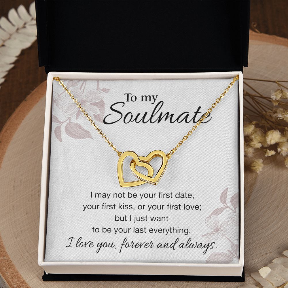 To My Soulmate Necklace for Women Birthday Valentines Day Jewelry Gifts For My Wife with Message Card Box Personalized Gift Present Pendant for Future Wife Soulmate Girlfriend Love 3 Interlocking Hearts Necklace
