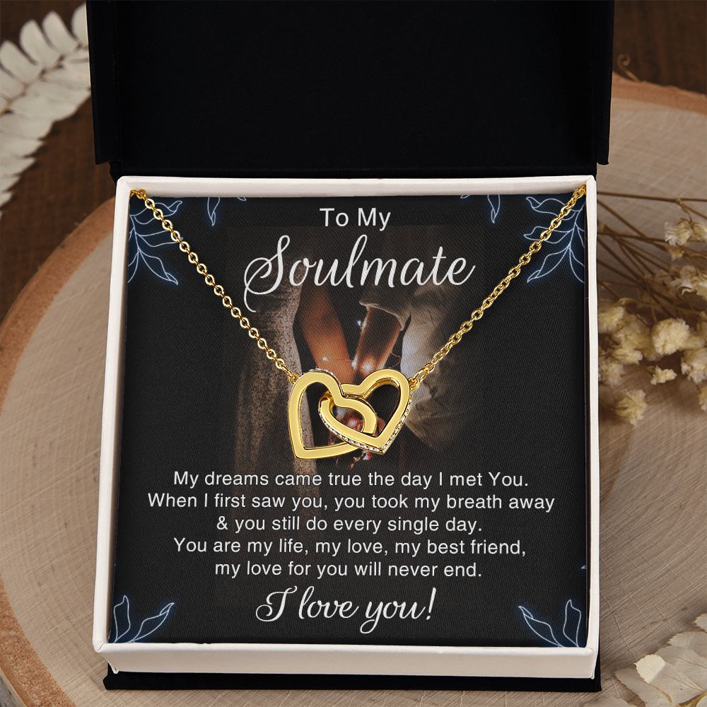 To My Soulmate Necklace for Women Birthday Christmas Jewelry Gifts For My Wife with Message Card Box Personalized Gift Present Pendant for Future Wife Soulmate Girlfriend Love 5 Interlocking Hearts Necklace