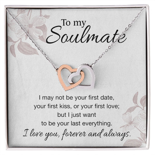 To My Soulmate Necklace for Women Birthday Valentines Day Jewelry Gifts For My Wife with Message Card Box Personalized Gift Present Pendant for Future Wife Soulmate Girlfriend Love 3 Interlocking Hearts Necklace