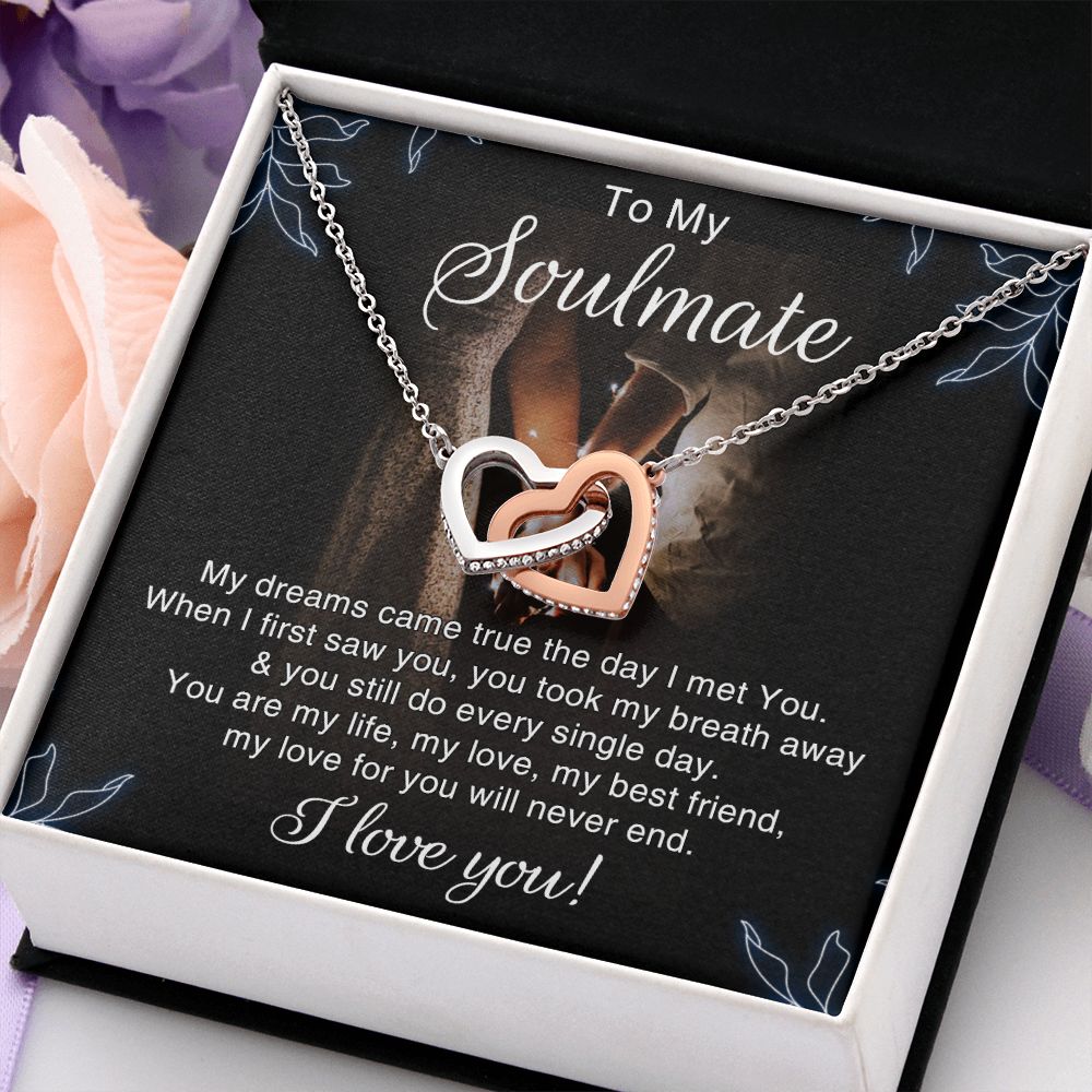 To My Soulmate Necklace for Women Birthday Christmas Jewelry Gifts For My Wife with Message Card Box Personalized Gift Present Pendant for Future Wife Soulmate Girlfriend Love 5 Interlocking Hearts Necklace
