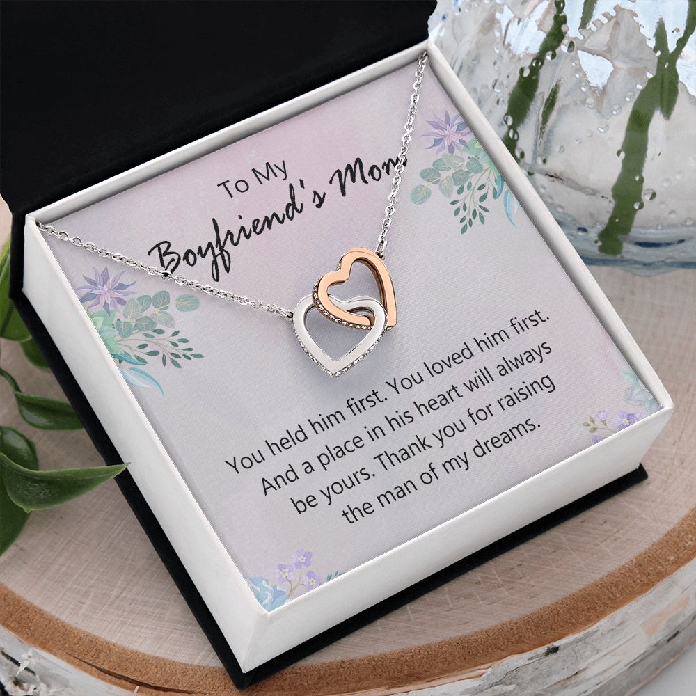 To My Boyfriends Mom Necklace with Message Card, Boyfriends Mom Jewelry Birthday Gift, Boyfriend Mom Gift Personalized, Custom Necklace for Women, Boyfriends Mom Gift from Girlfriend Interlocking Hearts Necklace