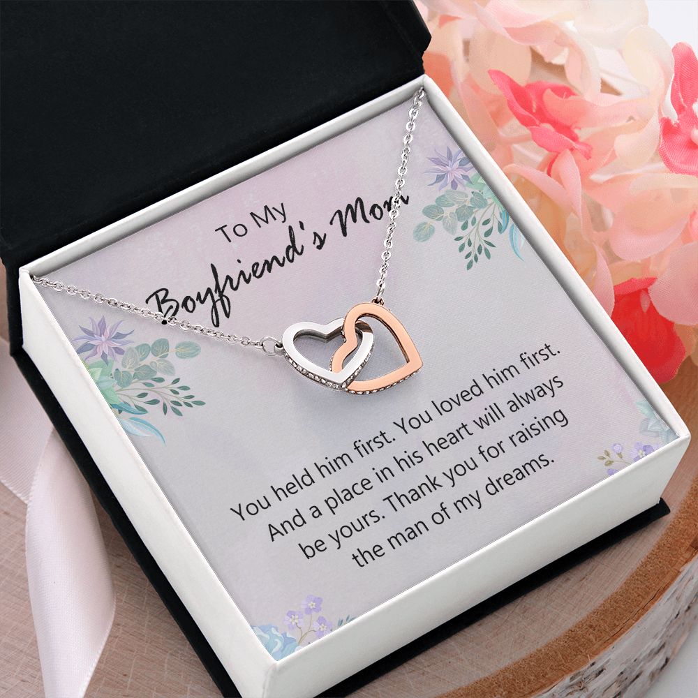 To My Boyfriends Mom Necklace with Message Card, Boyfriends Mom Jewelry Birthday Gift, Boyfriend Mom Gift Personalized, Custom Necklace for Women, Boyfriends Mom Gift from Girlfriend Interlocking Hearts Necklace