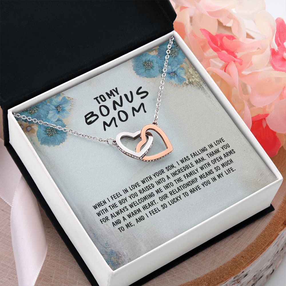 Mother Daughter Necklace as Daughter Gift from Mom, Mom Necklace as Christmas Gift for Mom from Son, Birthday Gift for Mother in Law Necklace, Bonus Mom Gifts for Step Mom Necklace4 Interlocking Hearts Necklace