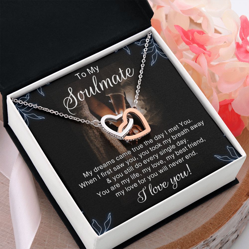 To My Soulmate Necklace for Women Birthday Christmas Jewelry Gifts For My Wife with Message Card Box Personalized Gift Present Pendant for Future Wife Soulmate Girlfriend Love 5 Interlocking Hearts Necklace