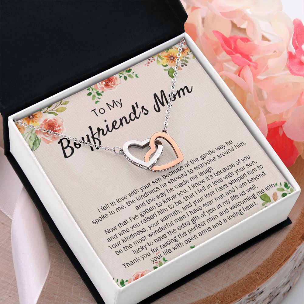 To My Boyfriend's Mom Necklace Pendant Jewelry Gift for Boyfriend's Mom on Mothers Day Birthday Present Jewelry Gift Box for Boyfriend's Mom Gift Necklace for Women Interlocking Hearts Necklace