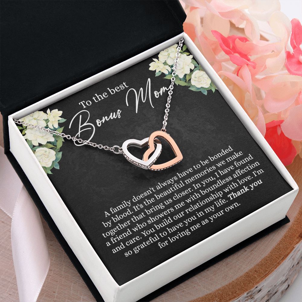 To My Bonus Mom Necklace, Bonus Mom Gift Idea, Bonus Mom Necklace from Daughter Son, Step Mom Gift for Mothers Day Birthday Christmas, Sentimental Jewelry for Women Interlocking Hearts Necklace