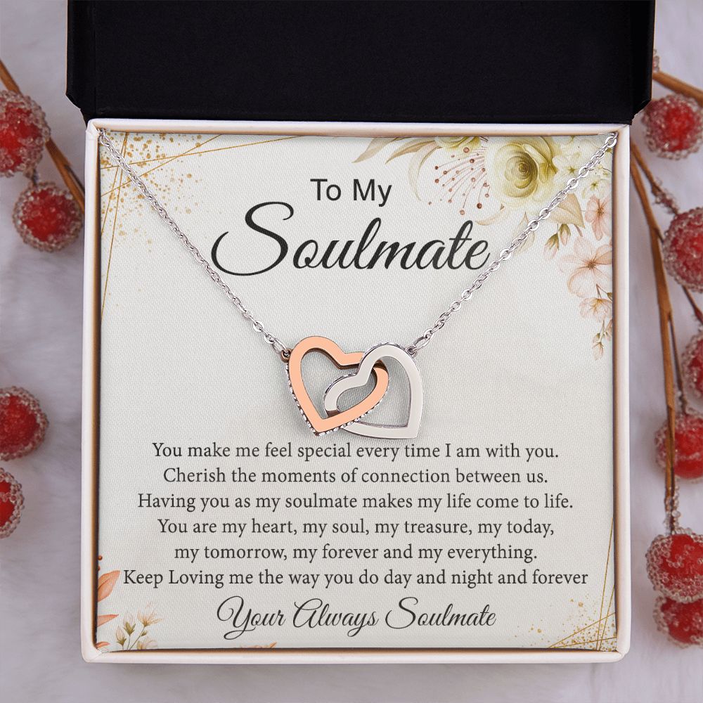 To My Soulmate Necklace for Women Birthday Christmas Jewelry Gifts For My Wife with Message Card Box Personalized Gift Present Pendant for Future Wife Soulmate Girlfriend Love 26 Interlocking Hearts Necklace
