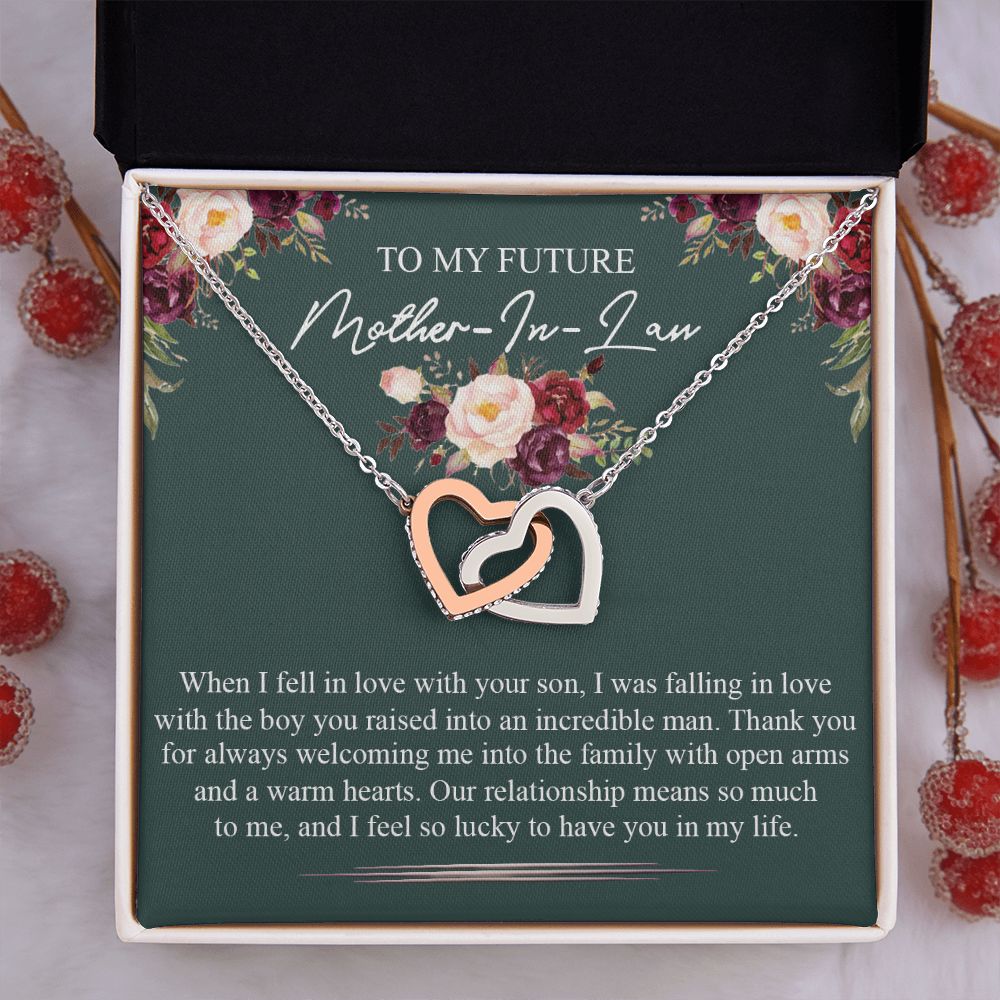 Mother in Law Necklace, Jewelry for Women, Future Mother in Law Gifts from Daughter in Law, Mother of Bride Gifts For Mother in Law, Birthday Gifts For Mother In Law From Daughter In Law5 Interlocking Hearts Necklace