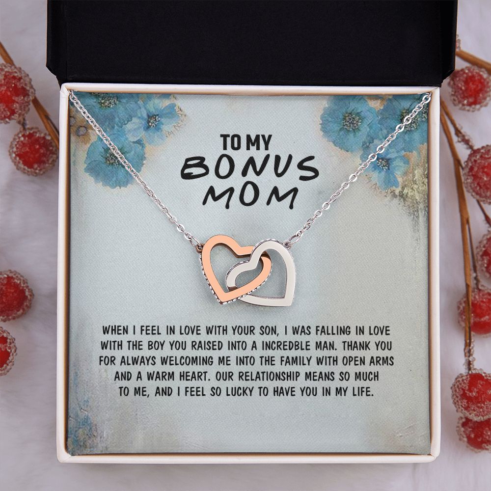 Mother Daughter Necklace as Daughter Gift from Mom, Mom Necklace as Christmas Gift for Mom from Son, Birthday Gift for Mother in Law Necklace, Bonus Mom Gifts for Step Mom Necklace4 Interlocking Hearts Necklace