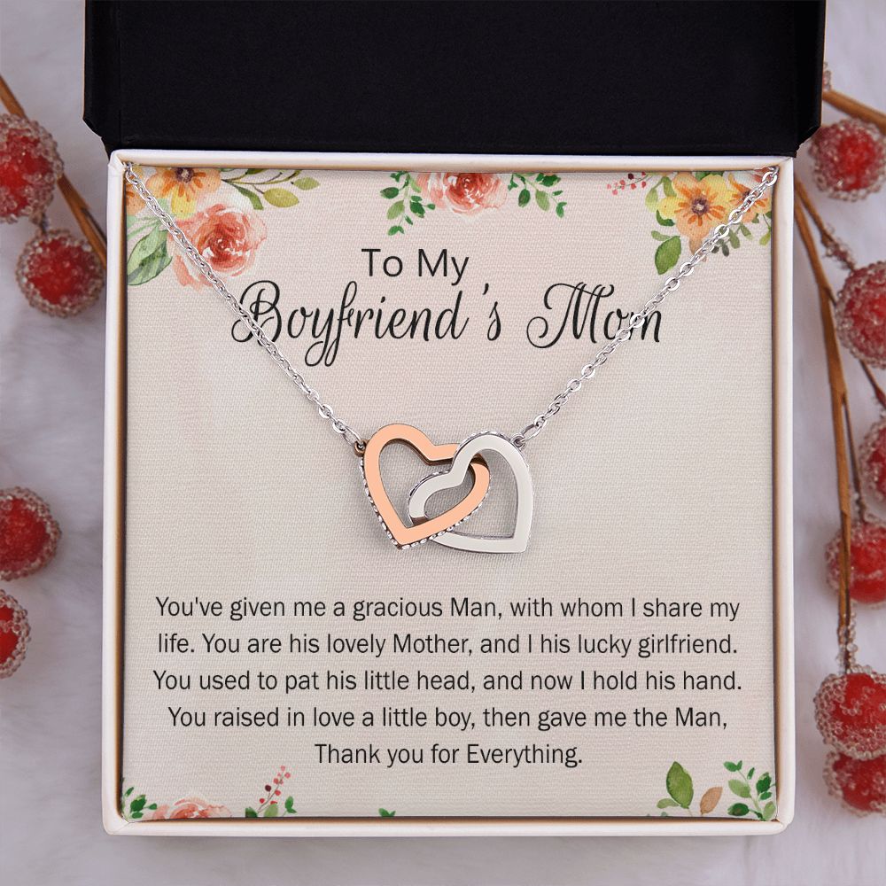 To My Boyfriend's Mom Necklace Pendant Jewelry for Boyfriend's Mom on Mothers Day Birthday Present with Message Card and Gift Box for Boyfriend's Mom Gift Necklace for Women Interlocking Hearts Necklace