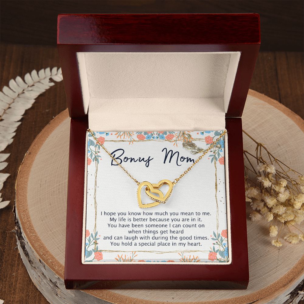 To My Bonus Mom Necklace Gift for Second Mom Boyfriend's Mom Gift Necklace for BoyFriend's Mom Gift For Boyfreinds Mom Mother In Law Mother's Day Necklace for Husband's Mother Interlocking Hearts Necklace