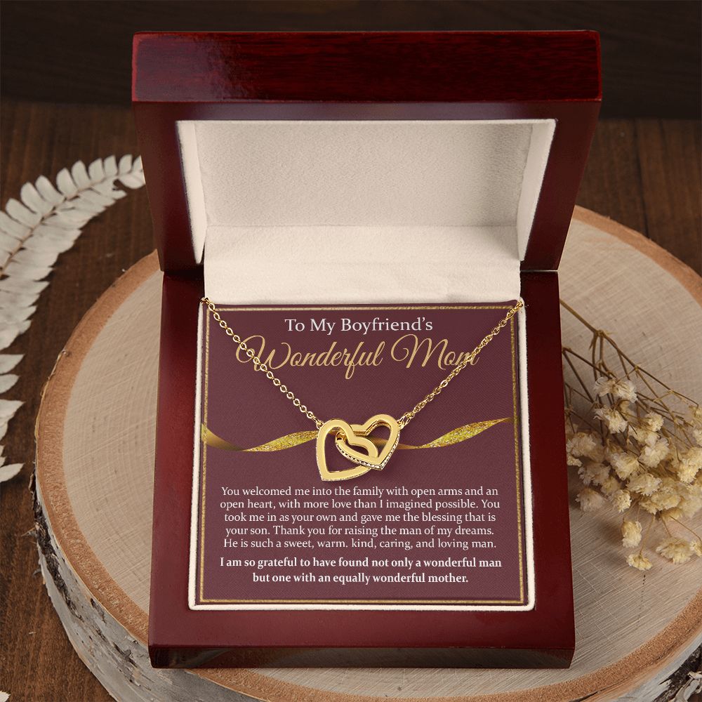 To My Boyfriend's Mom Necklace Mother in Law Jewelry Gift for Christmas Birthday Mother's Day Gift Jewelry Box and Message Card to Boyfriends Mother Gift from Girlfriend Interlocking Hearts Necklace