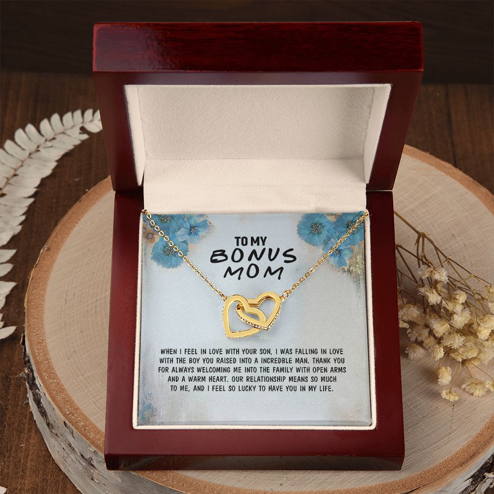 Mother Daughter Necklace as Daughter Gift from Mom, Mom Necklace as Christmas Gift for Mom from Son, Birthday Gift for Mother in Law Necklace, Bonus Mom Gifts for Step Mom Necklace4 Interlocking Hearts Necklace