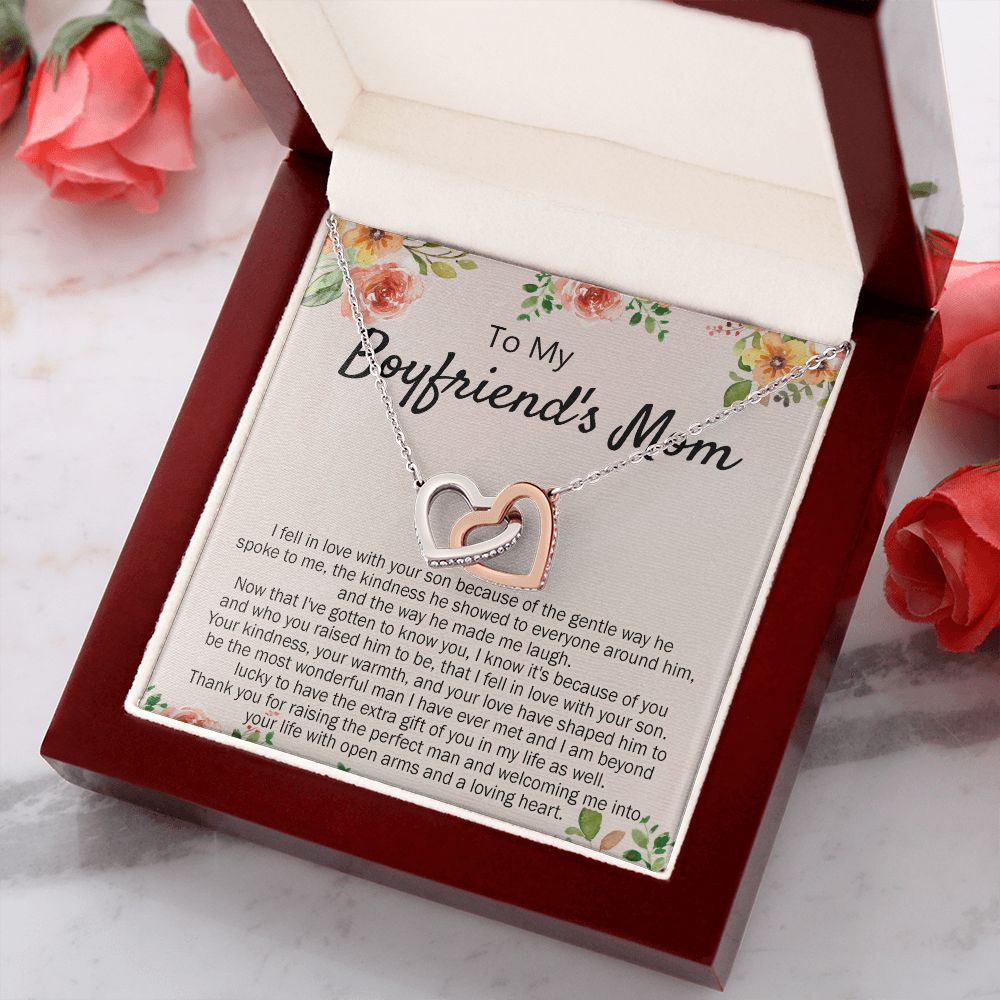 To My Boyfriend's Mom Necklace Pendant Jewelry Gift for Boyfriend's Mom on Mothers Day Birthday Present Jewelry Gift Box for Boyfriend's Mom Gift Necklace for Women Interlocking Hearts Necklace