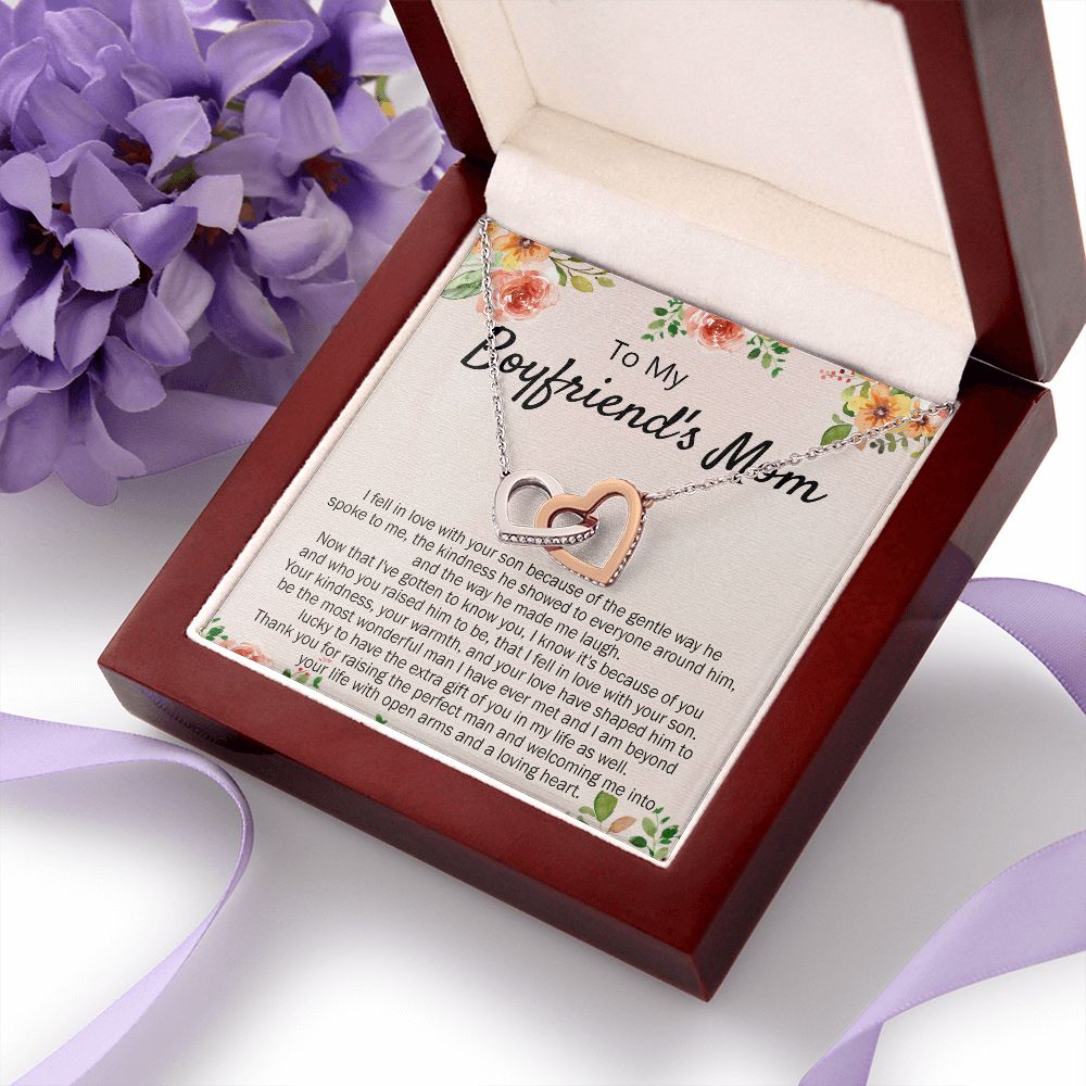 To My Boyfriend's Mom Necklace Pendant Jewelry Gift for Boyfriend's Mom on Mothers Day Birthday Present Jewelry Gift Box for Boyfriend's Mom Gift Necklace for Women Interlocking Hearts Necklace