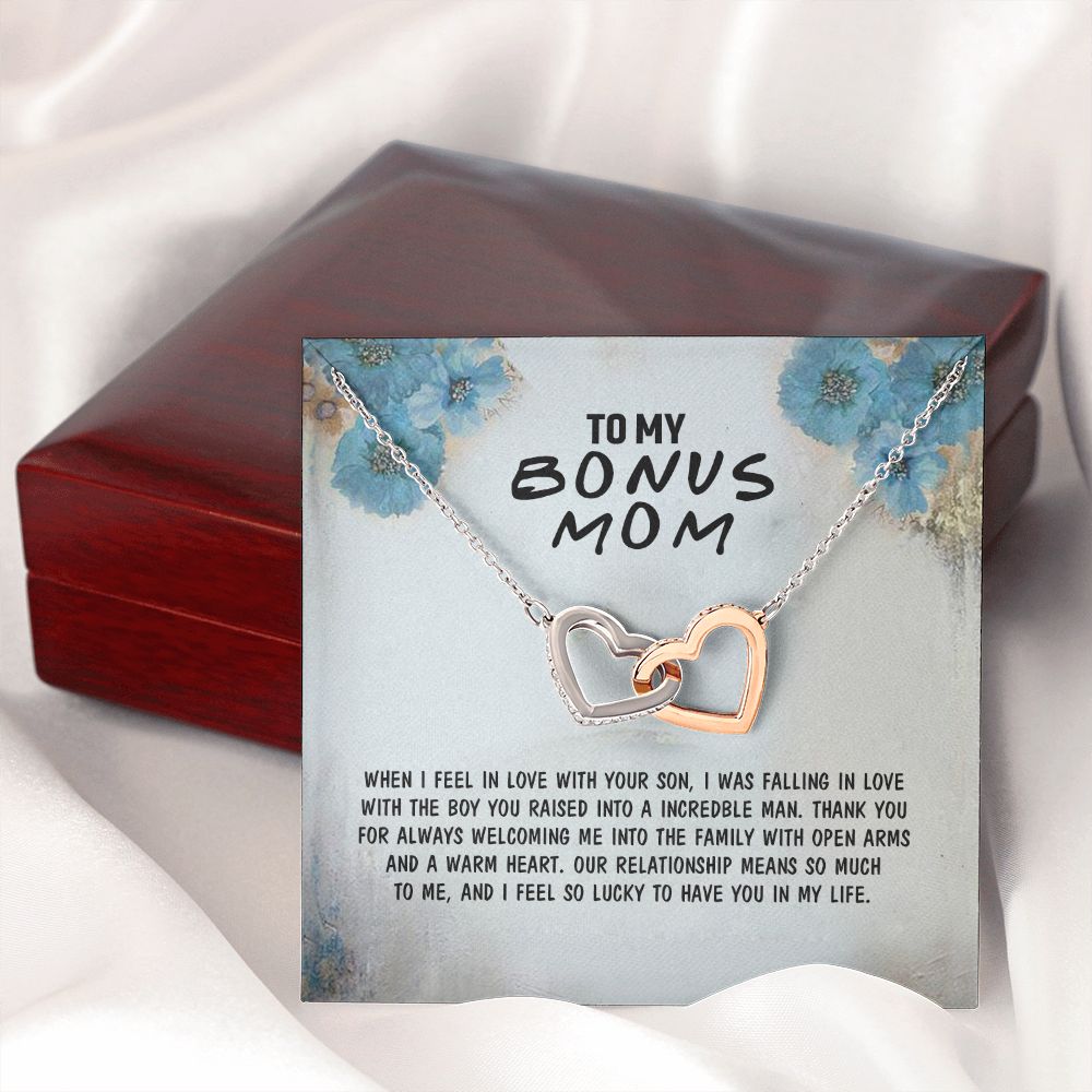 Mother Daughter Necklace as Daughter Gift from Mom, Mom Necklace as Christmas Gift for Mom from Son, Birthday Gift for Mother in Law Necklace, Bonus Mom Gifts for Step Mom Necklace4 Interlocking Hearts Necklace