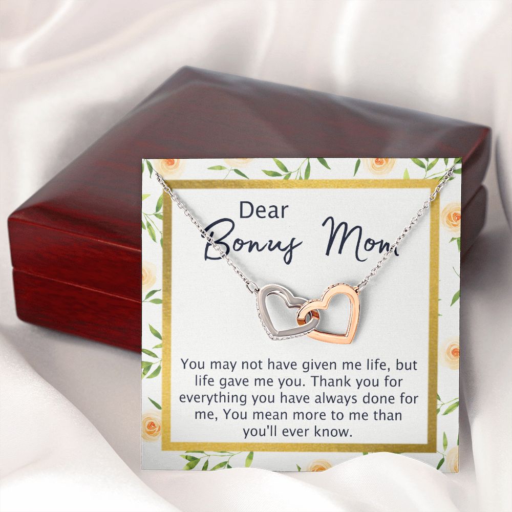 Bonus Mom Gifts, To My Bonus Mom Necklace, Bonus Mom Jewelry, Necklace for Bonus Mom, Step Daughter To Stepmother Necklace, Step Mom Necklace for Women Step Mom Mothers Day Jewelry Interlocking Hearts Necklace