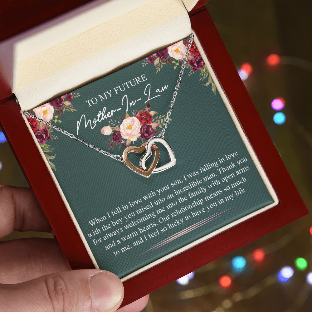 Mother in Law Necklace, Jewelry for Women, Future Mother in Law Gifts from Daughter in Law, Mother of Bride Gifts For Mother in Law, Birthday Gifts For Mother In Law From Daughter In Law5 Interlocking Hearts Necklace