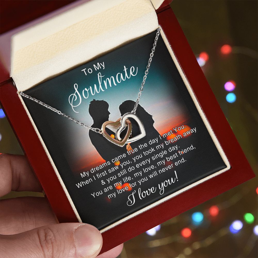 To My Soulmate Necklace for Women Birthday Christmas Jewelry Gifts For My Wife with Message Card Box Personalized Gift Present Pendant for Future Wife Soulmate Girlfriend Love 4 Interlocking Hearts Necklace