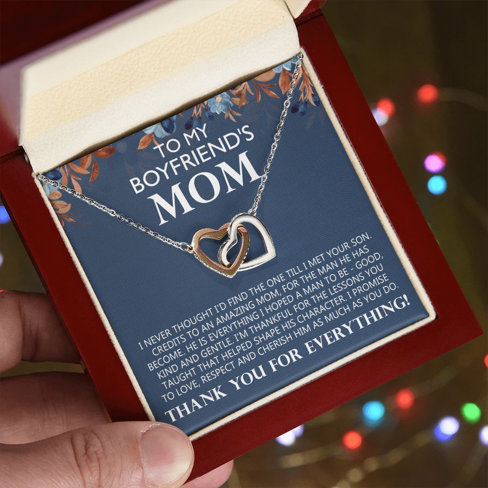 To My Boyfriend's Mom Gift Boyfriends Mom Necklace Future Mother in Law Jewelry Christmas Mothers Day Gift with Message Card Box For My Boyfriend Mother Mom Mother's Day Necklace Interlocking Hearts Necklace