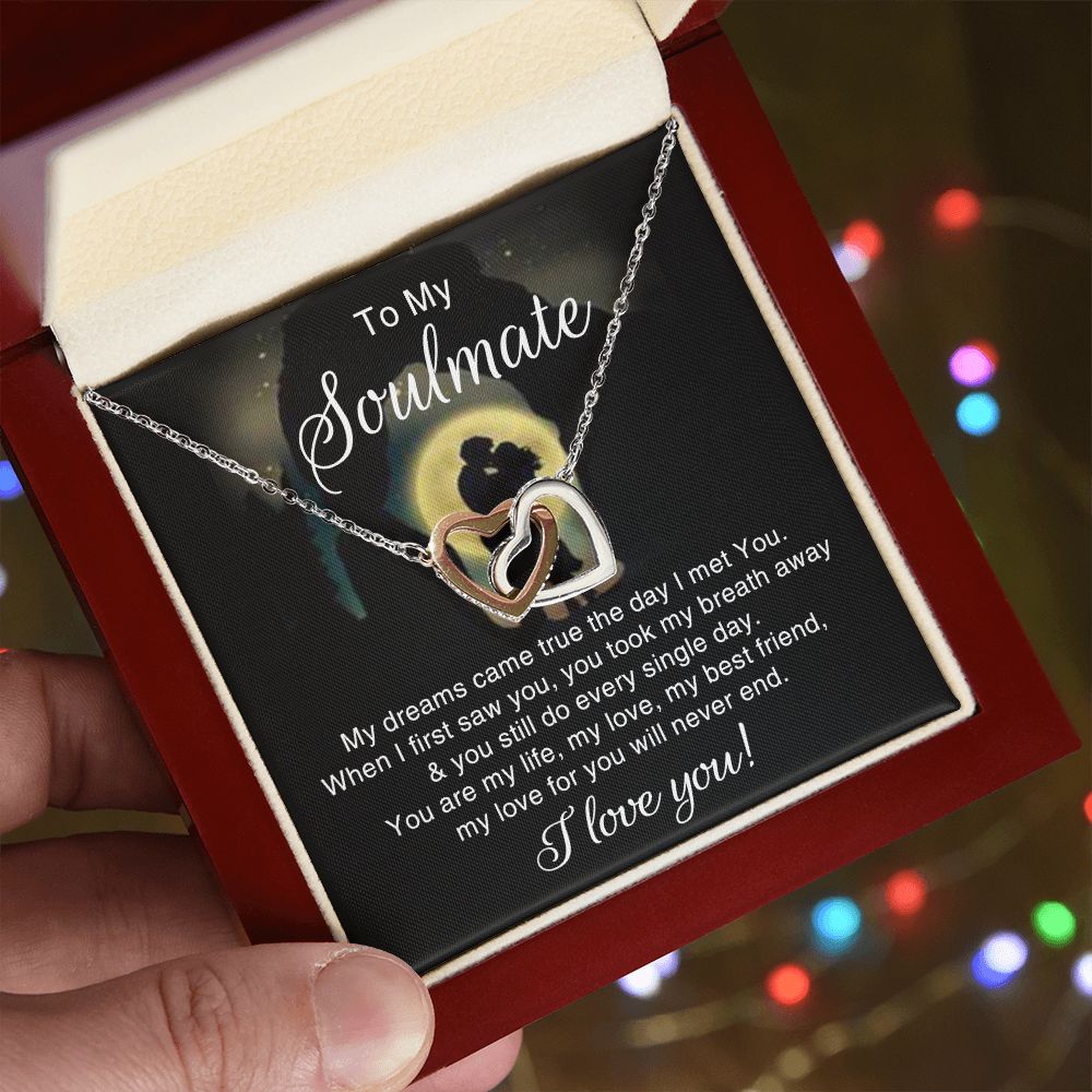 To My Soulmate Necklace for Women Birthday Christmas Jewelry Gifts For My Wife with Message Card Box Personalized Gift Present Pendant for Future Wife Soulmate Girlfriend Love 3 Interlocking Hearts Necklace