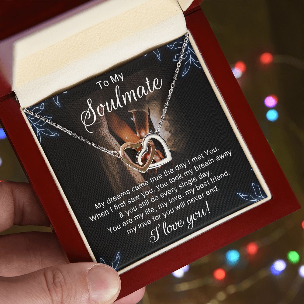To My Soulmate Necklace for Women Birthday Christmas Jewelry Gifts For My Wife with Message Card Box Personalized Gift Present Pendant for Future Wife Soulmate Girlfriend Love 5 Interlocking Hearts Necklace