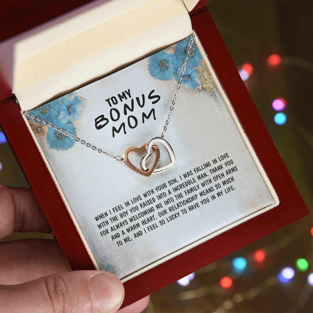 Mother Daughter Necklace as Daughter Gift from Mom, Mom Necklace as Christmas Gift for Mom from Son, Birthday Gift for Mother in Law Necklace, Bonus Mom Gifts for Step Mom Necklace4 Interlocking Hearts Necklace