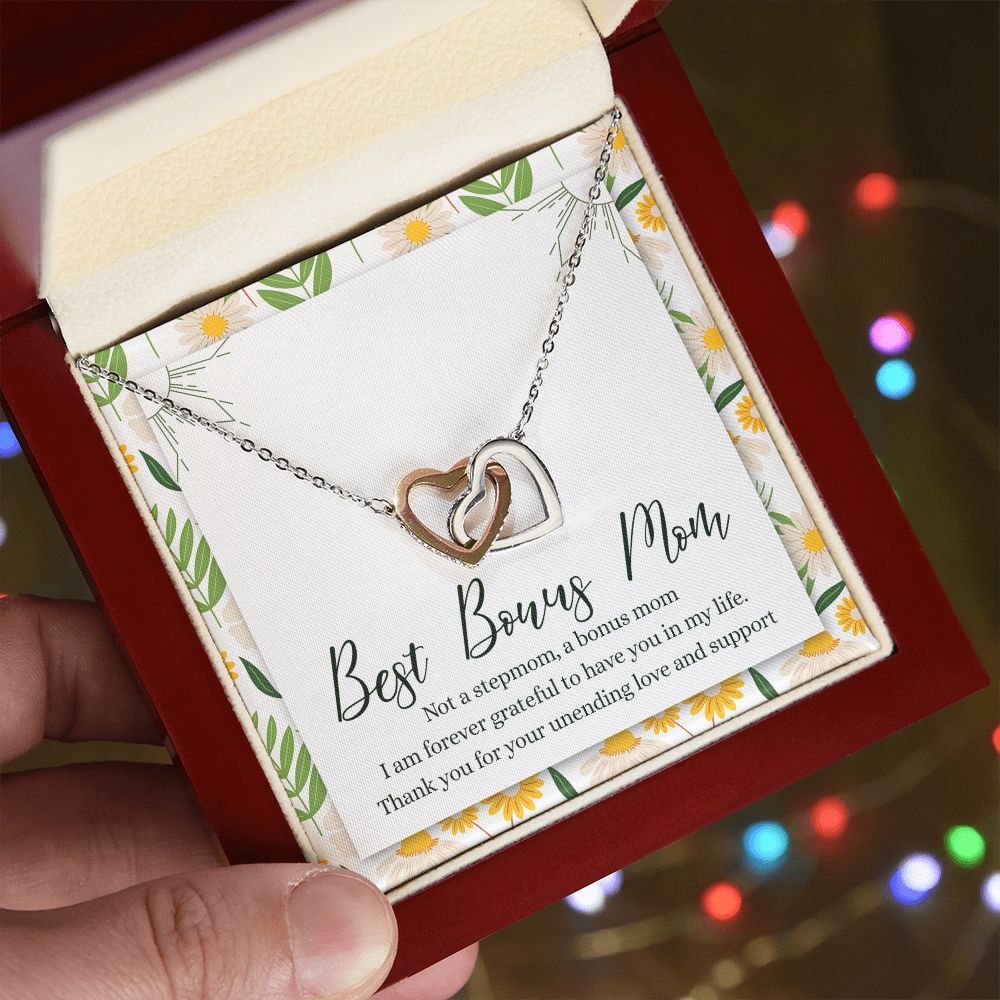 To My Best Bonus Mom Necklace Message Card, Jewelry for Bonus Mom Gift, Step Mom Wedding Gift for Stepmother Of The Bride Gift Thank You For Bonus Mom Necklace for Stepmom Wedding Gift Interlocking Hearts Necklace